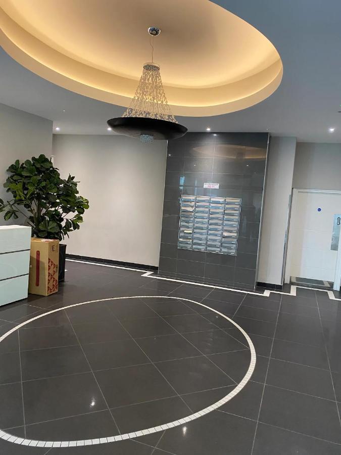 Beautiful Apartment Very Close To The Beach Hove Buitenkant foto